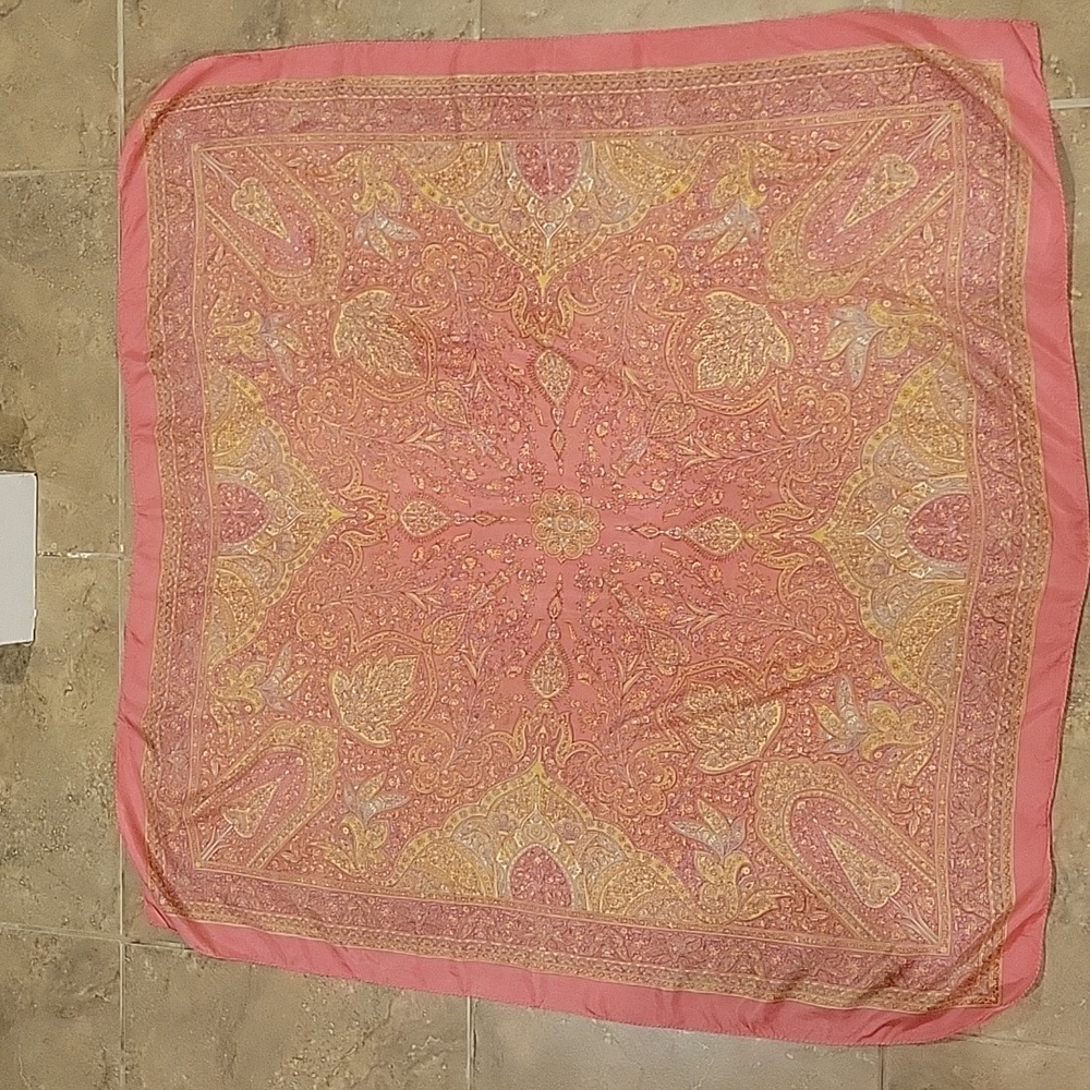 NWOT Square Scarf 40"X40"